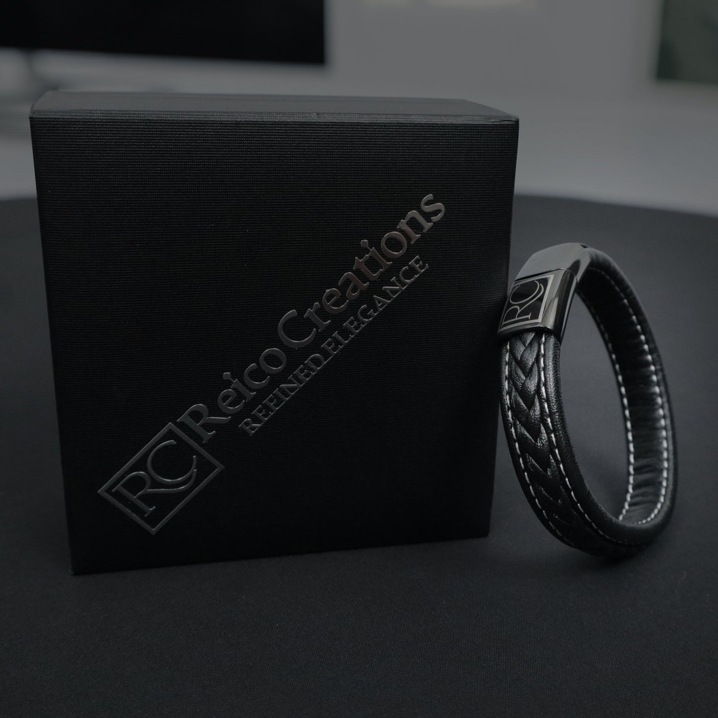 Simple flat stitched leather bracelet - Reico Creations