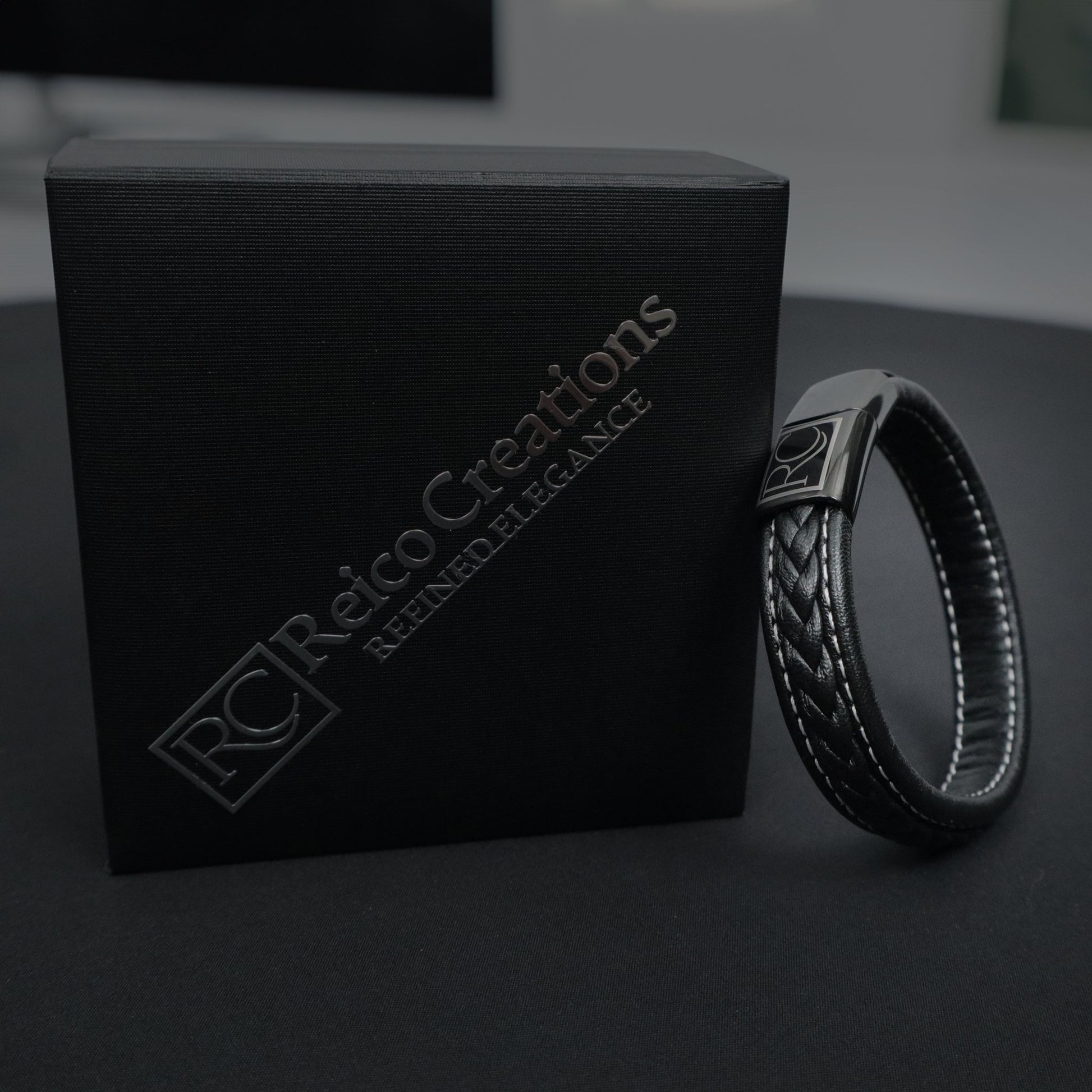 Simple flat stitched leather bracelet - Reico Creations