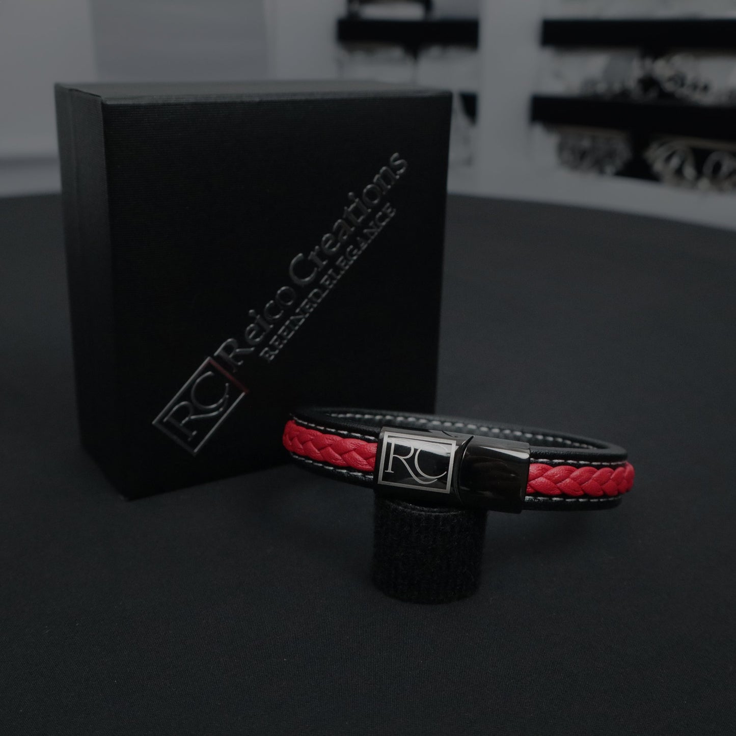 Simple flat stitched leather bracelet - Reico Creations