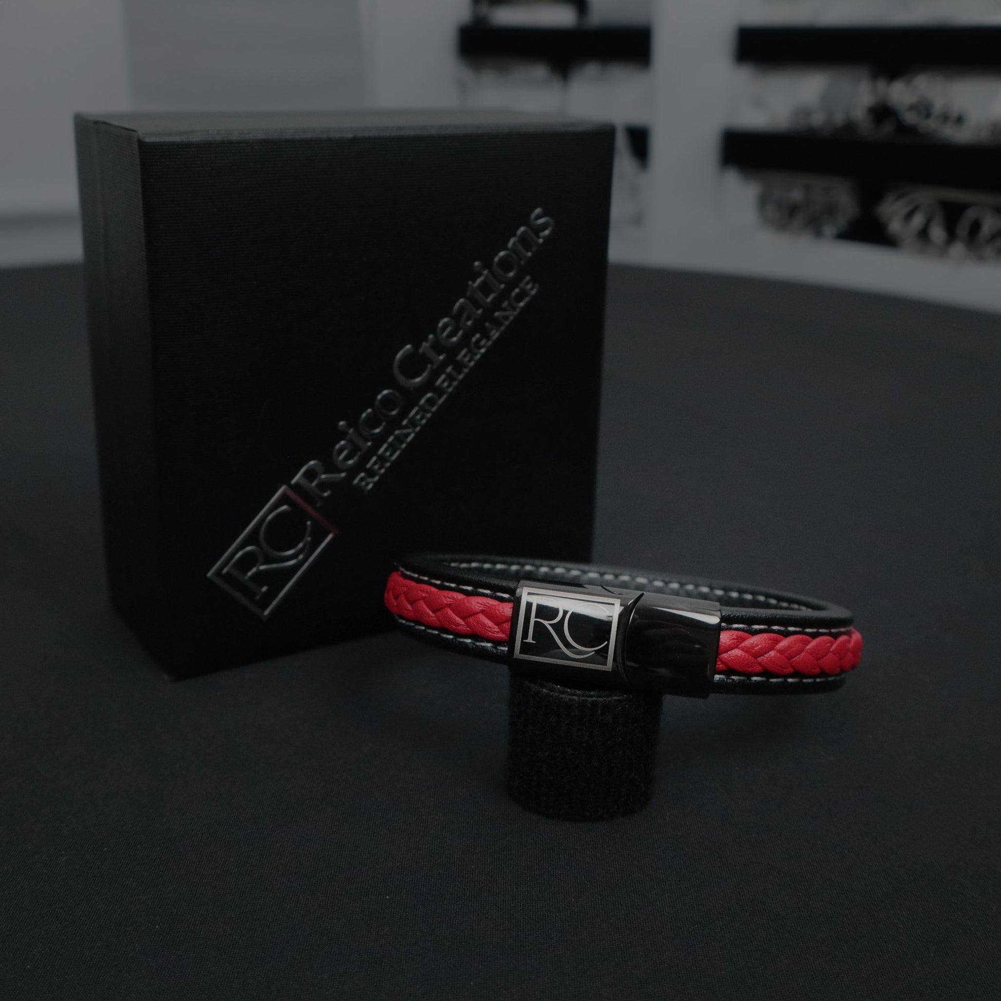 Simple flat stitched leather bracelet - Reico Creations